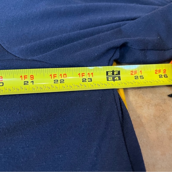 Elegant White Women's Top - Picture 7 of 16